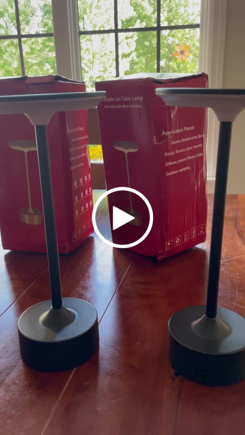 Customer review showing Cardora lamps